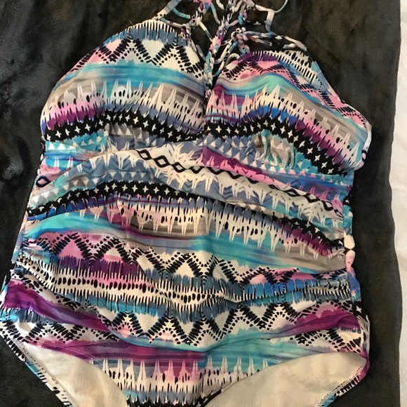 Ladies Swim Suit - Picture 2 of 5